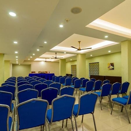 Hotel Malika Residency Ettumanoor 外观 照片